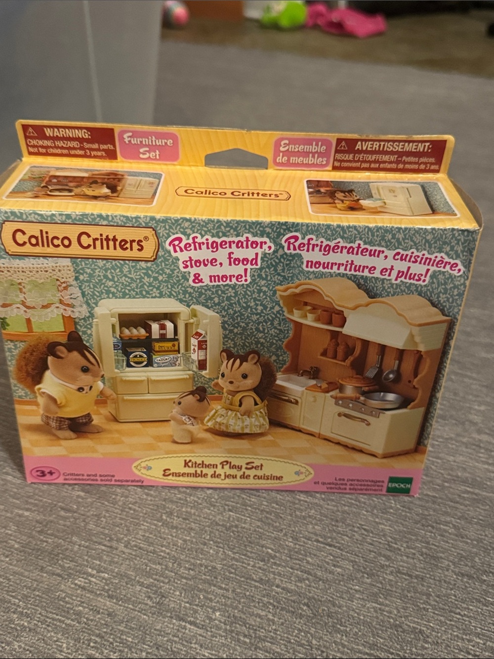 Calico Critters Cream Kitchen Play Set - Refrigerator & Stove